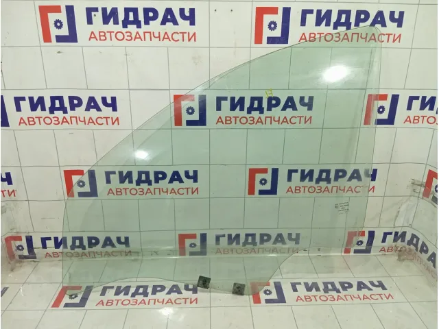 Стекло двери передней левой Renault Duster 803015990R
