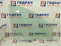 Стекло двери передней правой Renault Duster 803000544R