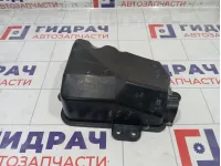 Крышка блока предохранителей Renault Duster 242706591R