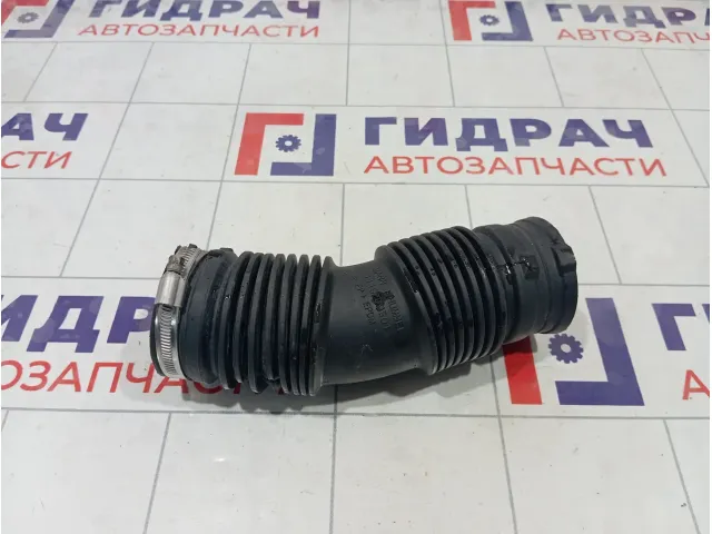 Патрубок воздушного фильтра Renault Duster 165788487R