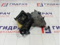 Опора двигателя правая Renault Duster 112100071R