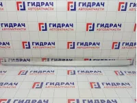 Накладка порога наружная левая Renault Duster 769523970R