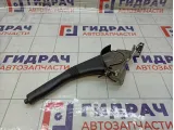 Рычаг, педаль стояночного тормоза Renault Duster 360108002R