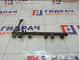 Топливная рампа (топливная рейка) Renault Duster 8200053030