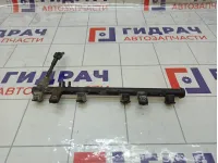 Топливная рампа (топливная рейка) Renault Duster 8200053030