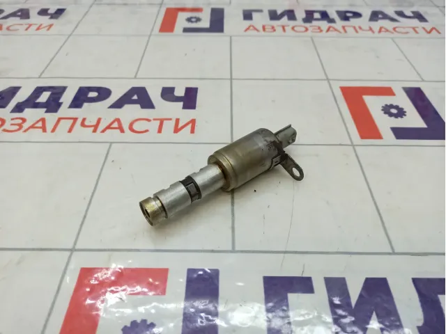 Клапан электромагнитный изменения фаз грм Renault Duster 8200642783