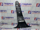 Обшивка стойки центральной правой нижняя Renault Duster (HS) 8200823419