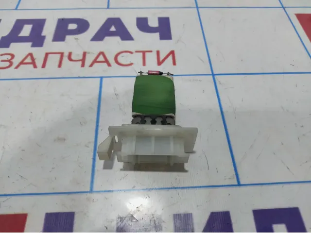 Резистор отопителя Renault Duster (HS) 271504503R