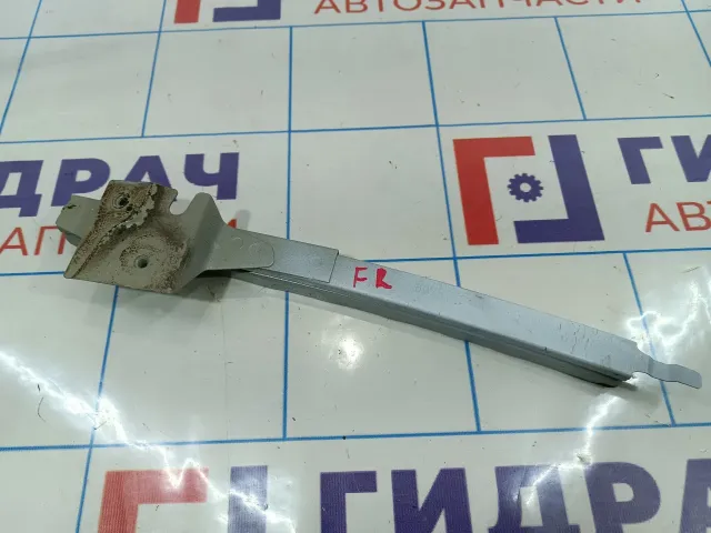 Направляющая стекла двери переднего левого Renault Duster (HS) 6001551123