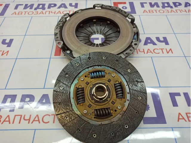 Корзина сцепления с диском Renault Duster (HS) 302054100R