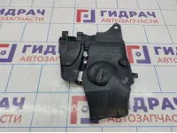 Пыльник двигателя боковой левый Renault Duster (HS) 638318745R. Дефект.