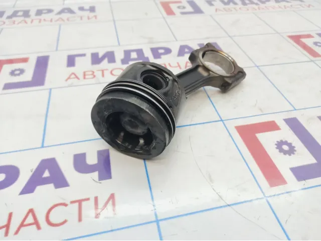 Поршень с шатуном Renault Duster (HS) 120A13546R.