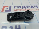 Кнопка многофункциональная управления приводом Renault Duster (HS) 255354363R. Царапины.