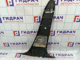 Обшивка стойки центральной левой нижняя Renault Duster (HS) 8200823418.