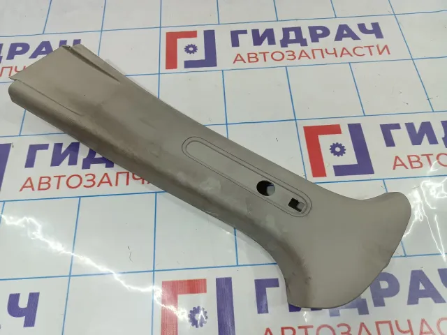 Обшивка стойки центральной левой верхняя Renault Duster (HS) 8200732342.