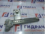Стеклоподъемник механ. задний левый Renault Duster (HS) 8200733831.
