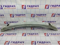 Усилитель переднего бампера Renault Duster 752106836R. Дефекты.