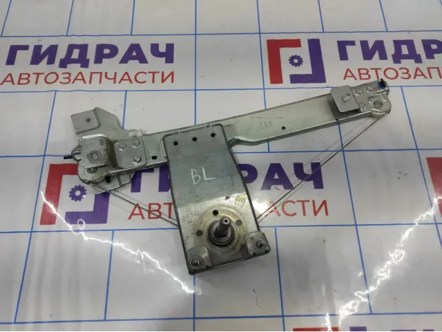 Стеклоподъемник механ. задний левый Renault Duster 827212353R.