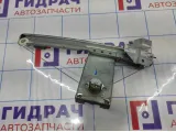 Стеклоподъемник механ. задний левый Renault Duster 827212353R.