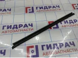 Уплотнитель стекла заднего левого Renault Duster 823310035R.