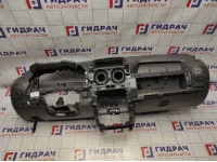 Торпедо Renault Duster 681001758R. С бардачком.