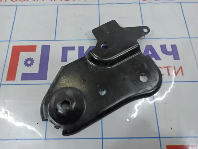 Кронштейн передней балки передний правый Renault Duster 544228640R.