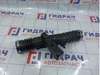 Патрубок воздушного фильтра Renault Duster 165780388R.