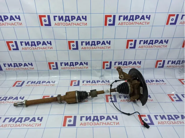 Привод передний правый Renault Duster 391001740R. В сборе с кулаком.