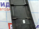 Обшивка стойки средней правой нижняя Renault Duster 8200823419.