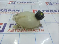 Бачок расширительный Renault Duster 7701470460.
