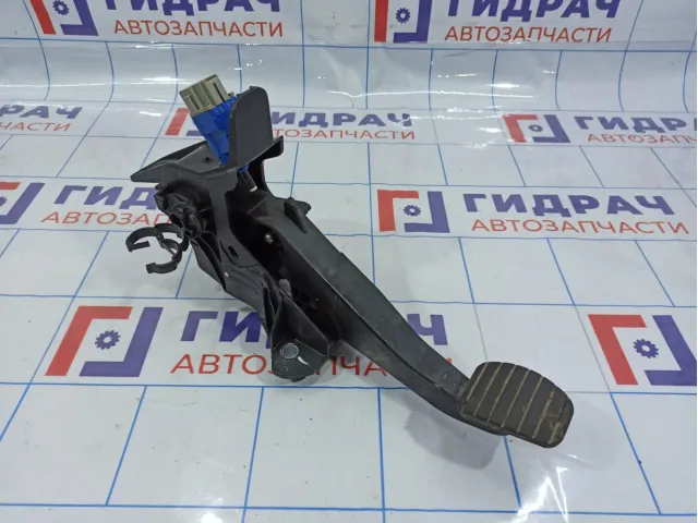 Педаль сцепления Renault Duster 4650300Q0E.