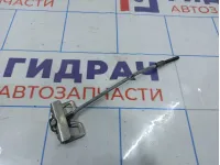 Трос стояночного тормоза центральный Renault Duster .