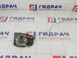 Замок двери задней левой Renault Duster 825037736R