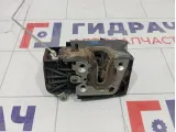 Замок двери задней правой Renault Duster 825023358R