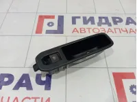 Кнопка стеклоподъемника задняя левая Renault Duster 254217475R