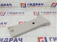 Обшивка стойки средней правой верхняя Renault Duster 769139103R