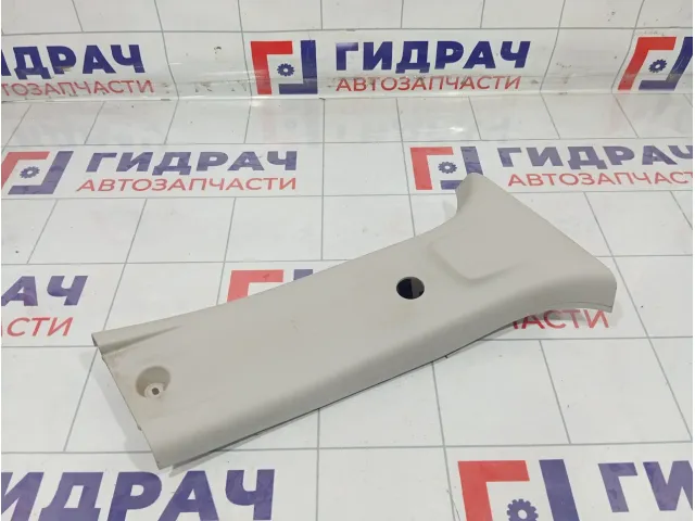 Обшивка стойки средней правой верхняя Renault Duster 769139103R