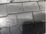 Накладка консоли центральной правая Renault Duster 689204239R
