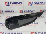 Обшивка багажника правая Renault Duster 799117445R