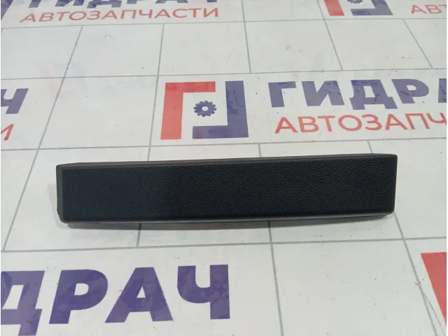 Накладка торпедо Renault Duster 681080412R