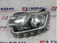 Фара левая Renault Duster 260608473R