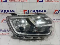 Фара правая Renault Duster 260103537R