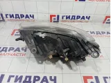 Фара правая Renault Duster 260103537R