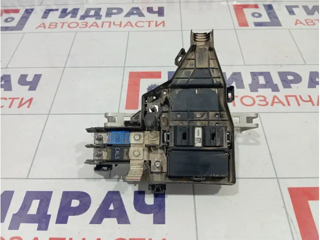 Клемма аккумулятора плюс Renault Duster 241148757R