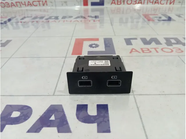 Разъем USB AUX Renault Duster 280230033R