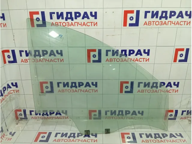 Стекло двери передней правой Renault Duster 803000089R