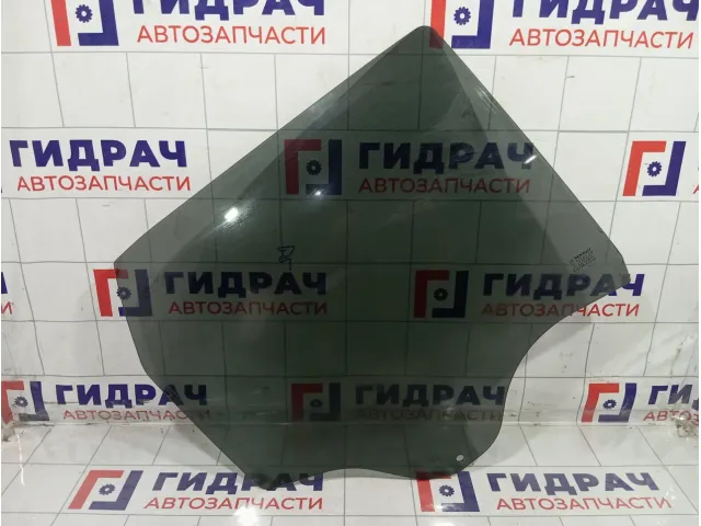 Стекло двери задней правой Renault Duster 823004903R