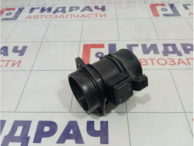 Датчик массового расхода воздуха Renault Duster 8200682558