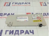 Козырек солнцезащитный правый Renault Duster