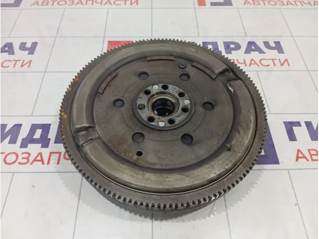 Маховик Renault Duster 123003948R